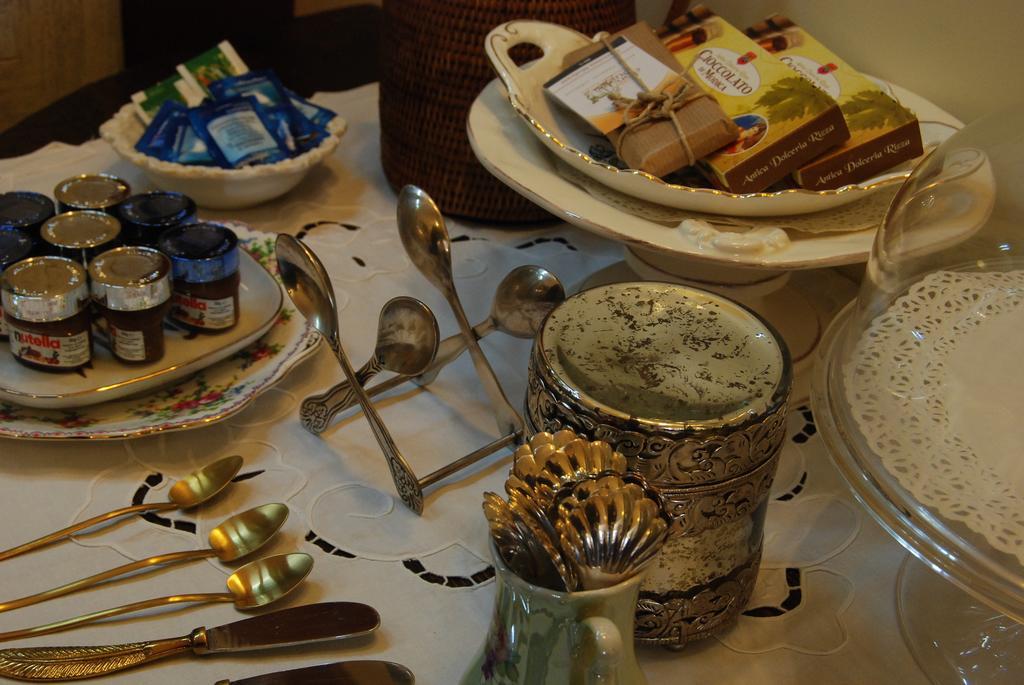 Kemmare Bed & Breakfast Riposto Bagian luar foto