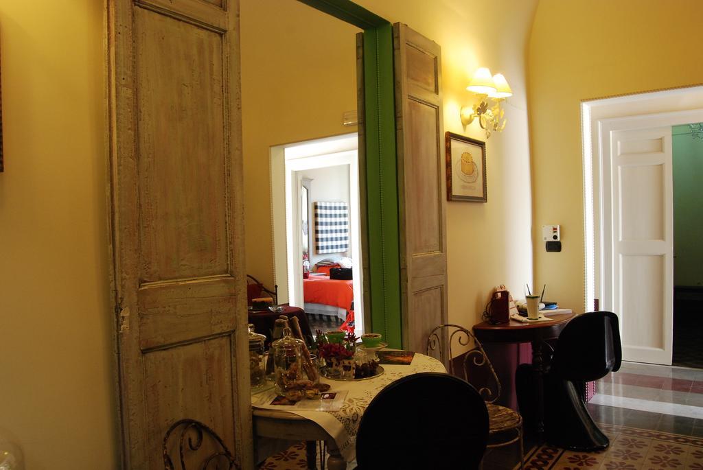 Kemmare Bed & Breakfast Riposto Bagian luar foto